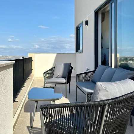 Apartment Stylish 2bed With Views By Homely! Mellieħa