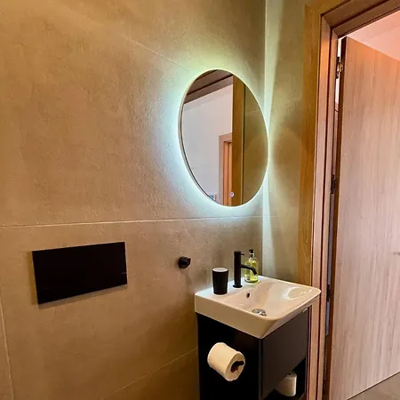 Stylish 2bed With Views By Homely! * Mellieħa
