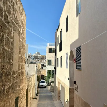 Stylish 2bed With Views By Homely! *